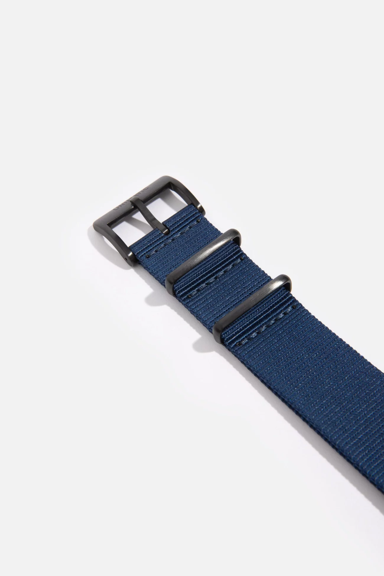 Centre Commercial | MONTRES BRACELET NYLON NATO DLC 22MM NAVY UNIMATIC