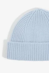 Sandray Beanie, Centre Commercial