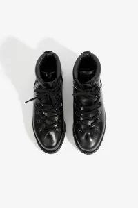 Avoriaz/Jannu Black Shoes, PARABOOT