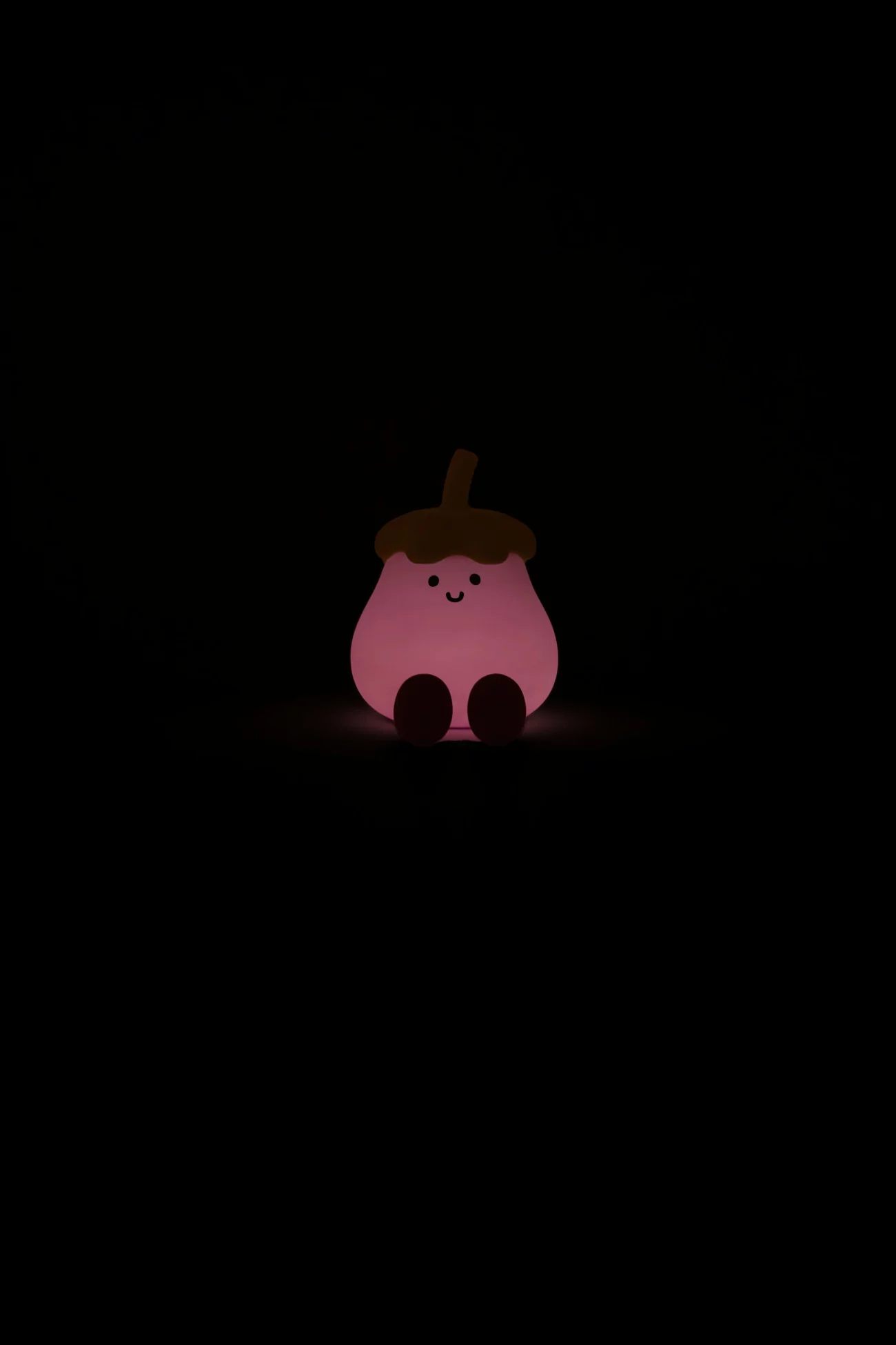 Eggplant LED nightlight, MUSHIE