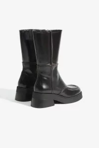 Inne boots, MIISTA