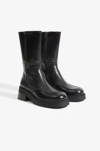 Inne boots, MIISTA