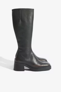 Yumi Boots, MIISTA