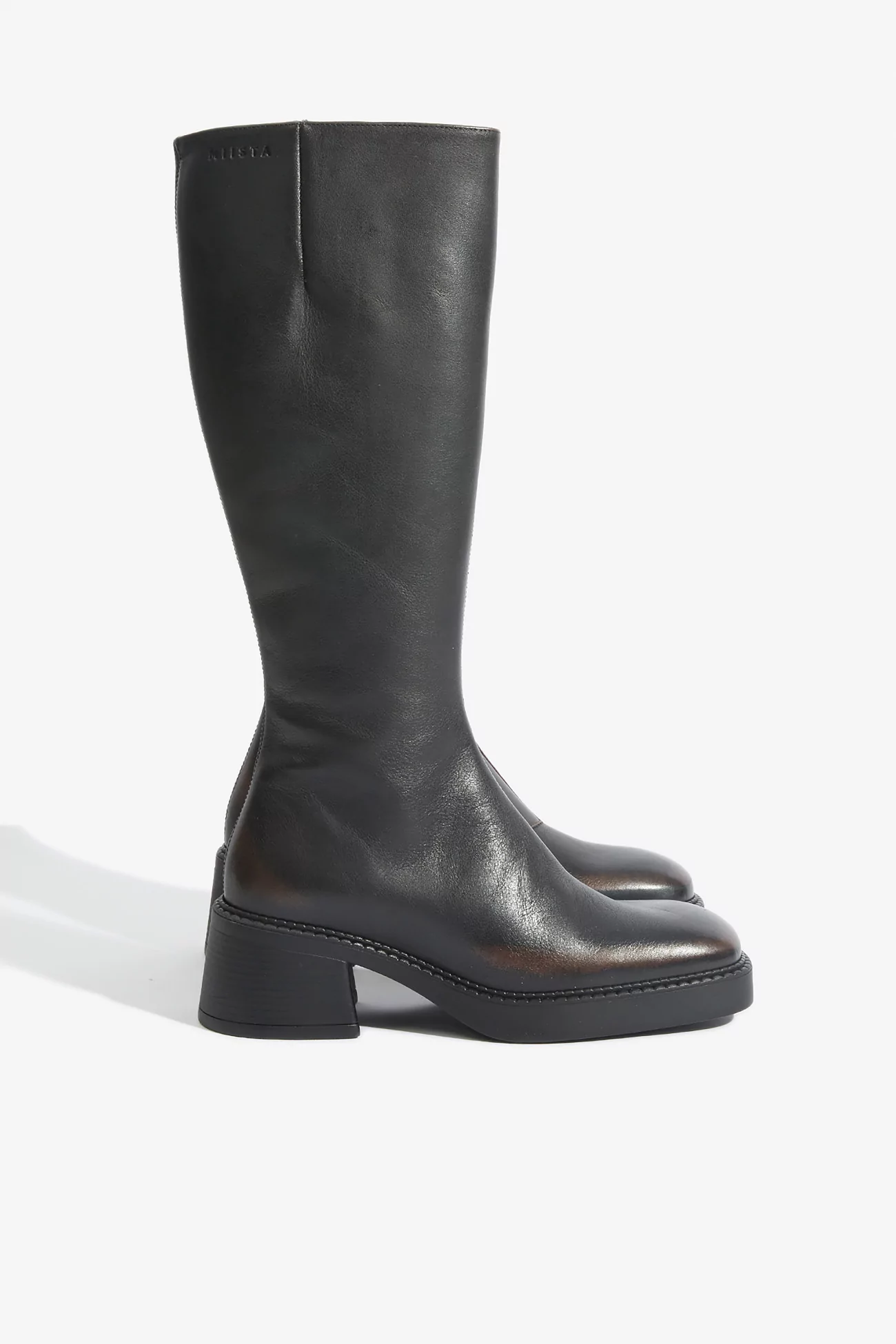 Yumi Boots, MIISTA