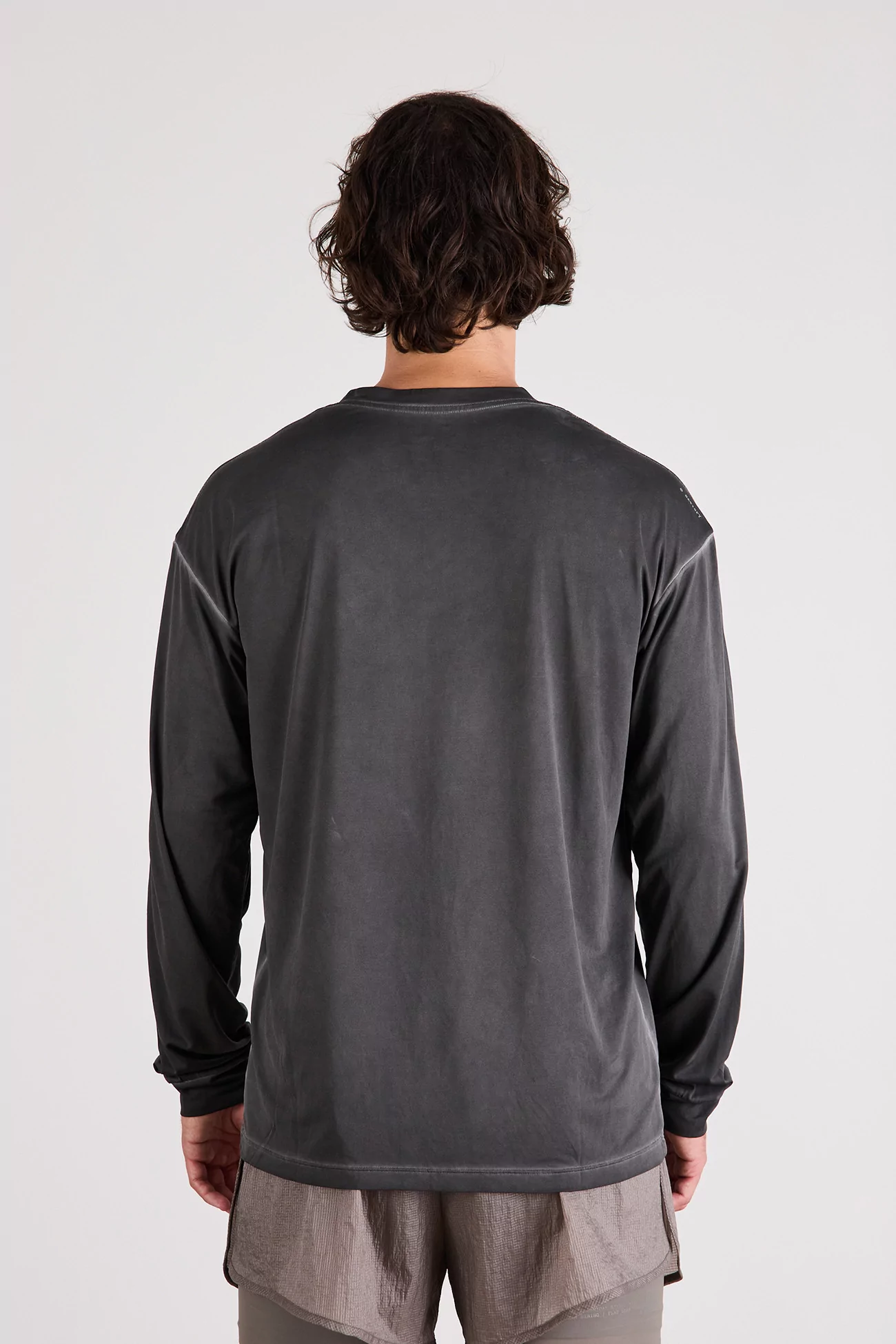 AuraLite™ Long Sleeve T-shirt, SATISFY