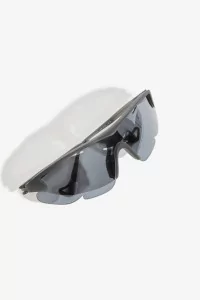 Discover District Vision Junya Racer PAF running sunglasses with D+ Onyx Mirror lens technology. 100% UV protection, shatterproo