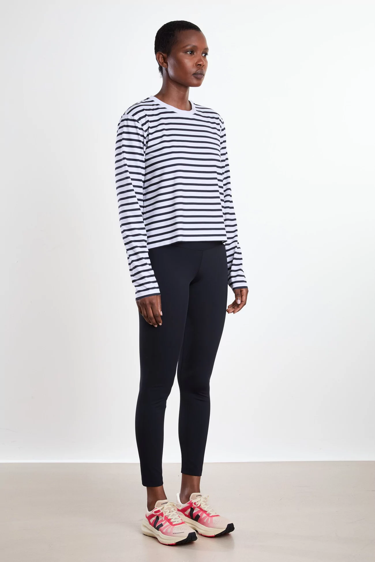 UNNA Striped Long Sleeve Running Tee – White And Navy | Centre Commercial