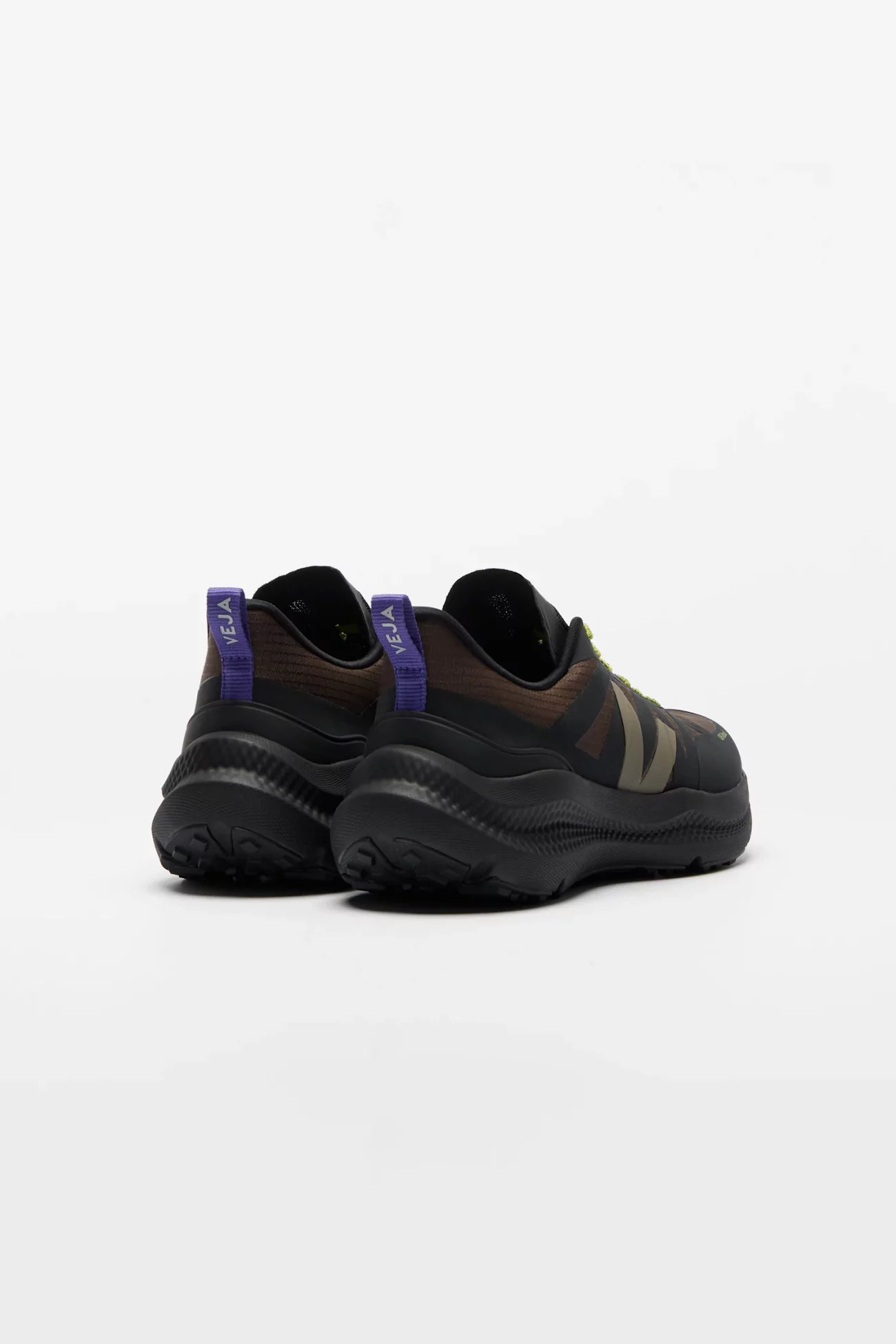 VEJA Condor 3 Off Road Running Sneakers – Eagle Black | Centre Commercial