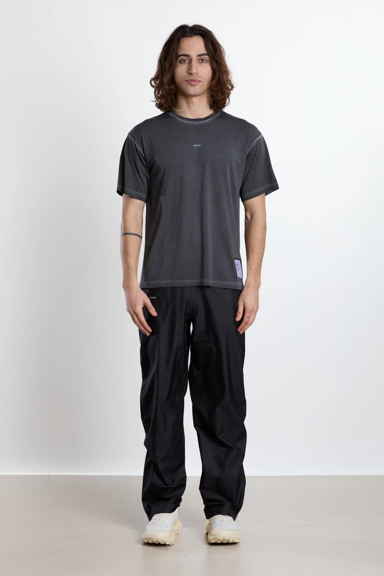 AuraLite Running T-Shirt Men SATISFY – Pigment Black | Centre Commercial