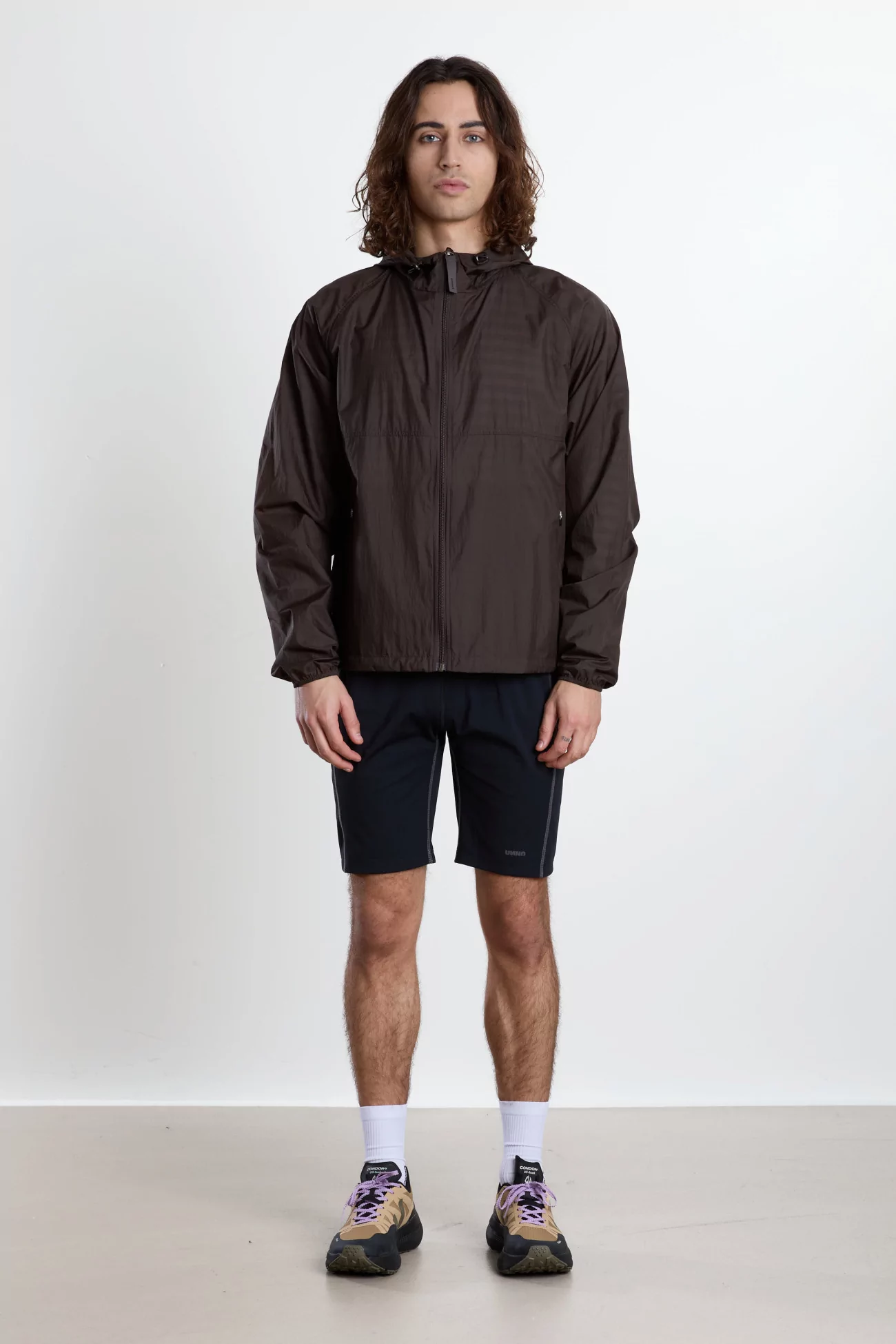 UNNA Smiles Run Jacket Running Jacket – Wren Brown | Centre Commercial