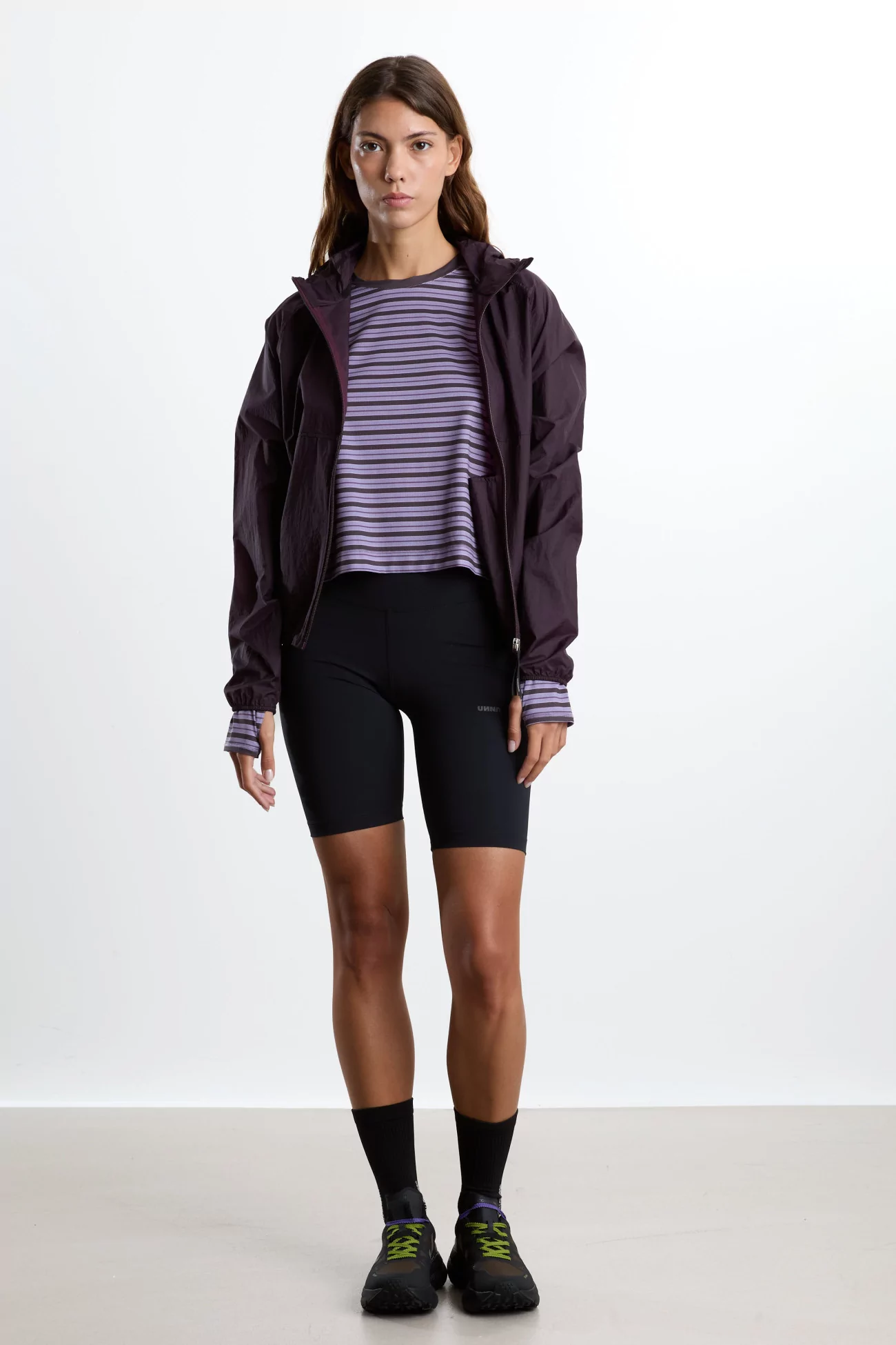 UNNA Smiles Run Jacket Running Jacket – Aubergine | Centre Commercial