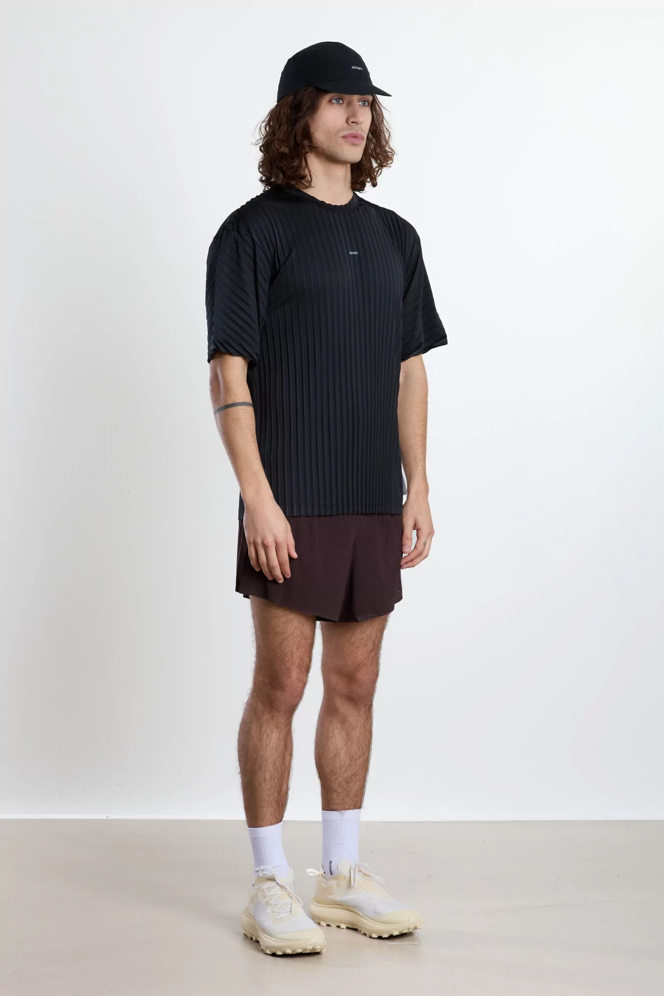 Men's Pleated Running T-Shirt AuraLite – Black | Centre Commercial