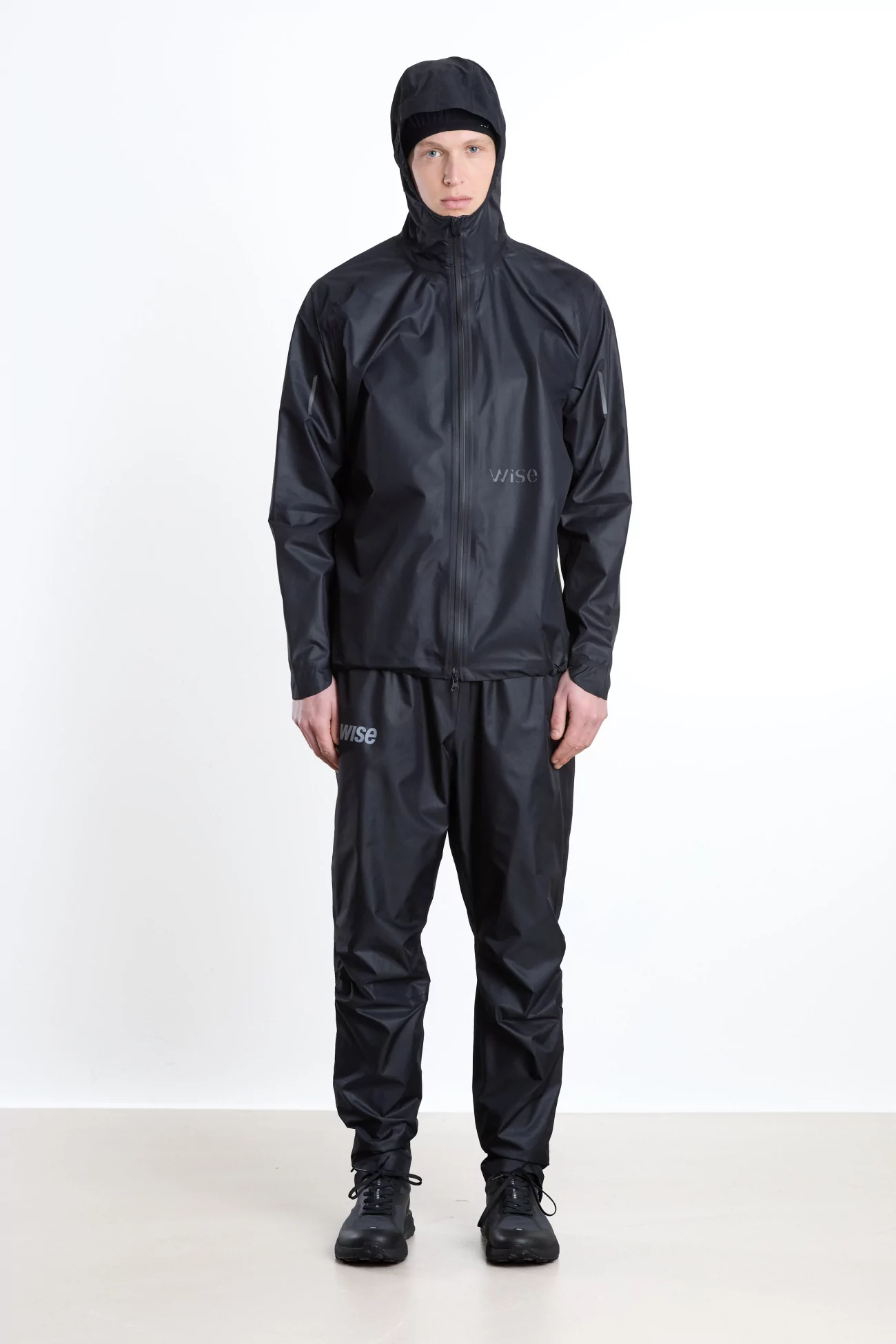 Blackshell 3-Layer Waterproof Trail Jacket – Black | Centre Commercial