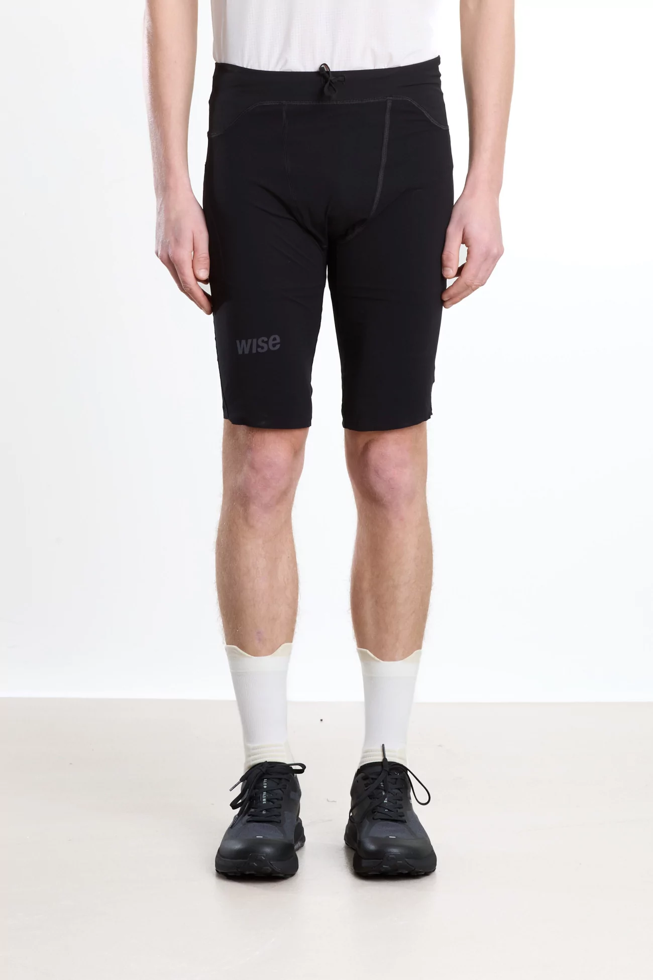 Half Tights Ultra Light Trail Shorts – Black | Centre Commercial