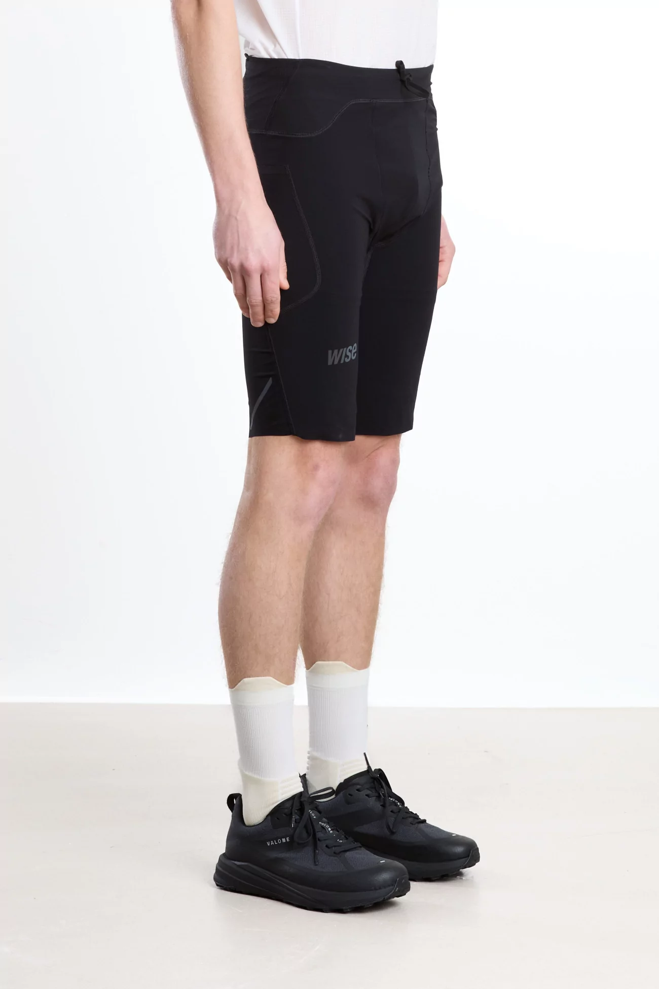 Half Tights Ultra Light Trail Shorts – Black | Centre Commercial