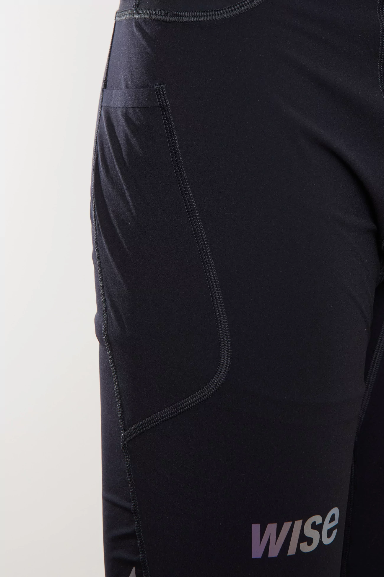 Half Tights Ultra Light Trail Shorts – Black | Centre Commercial