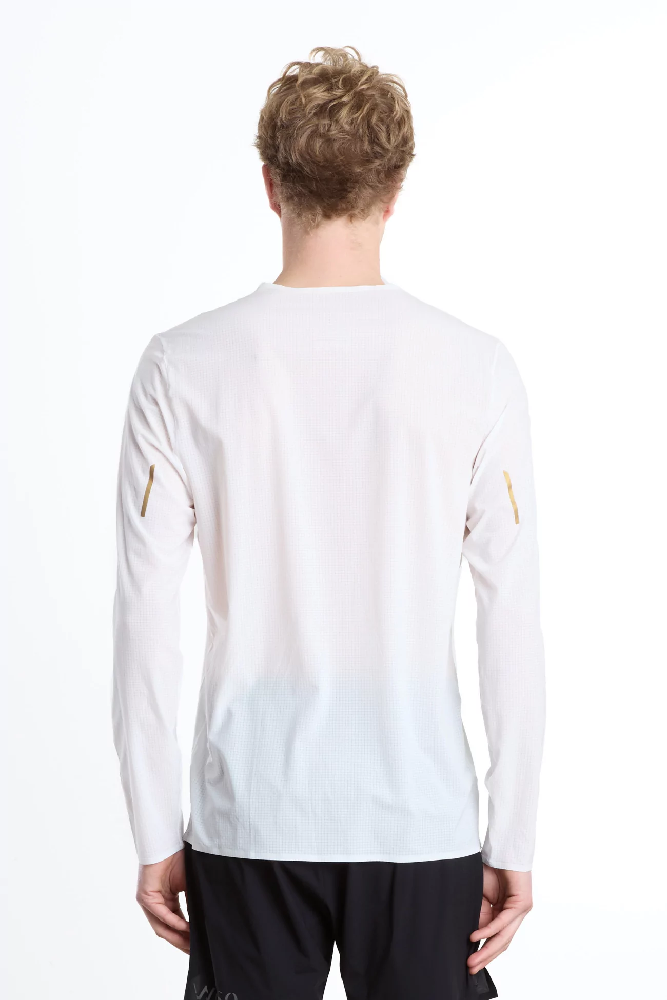 Ultra Shirt LS Long Sleeve Trail T-Shirt – Albedo | Centre Commercial