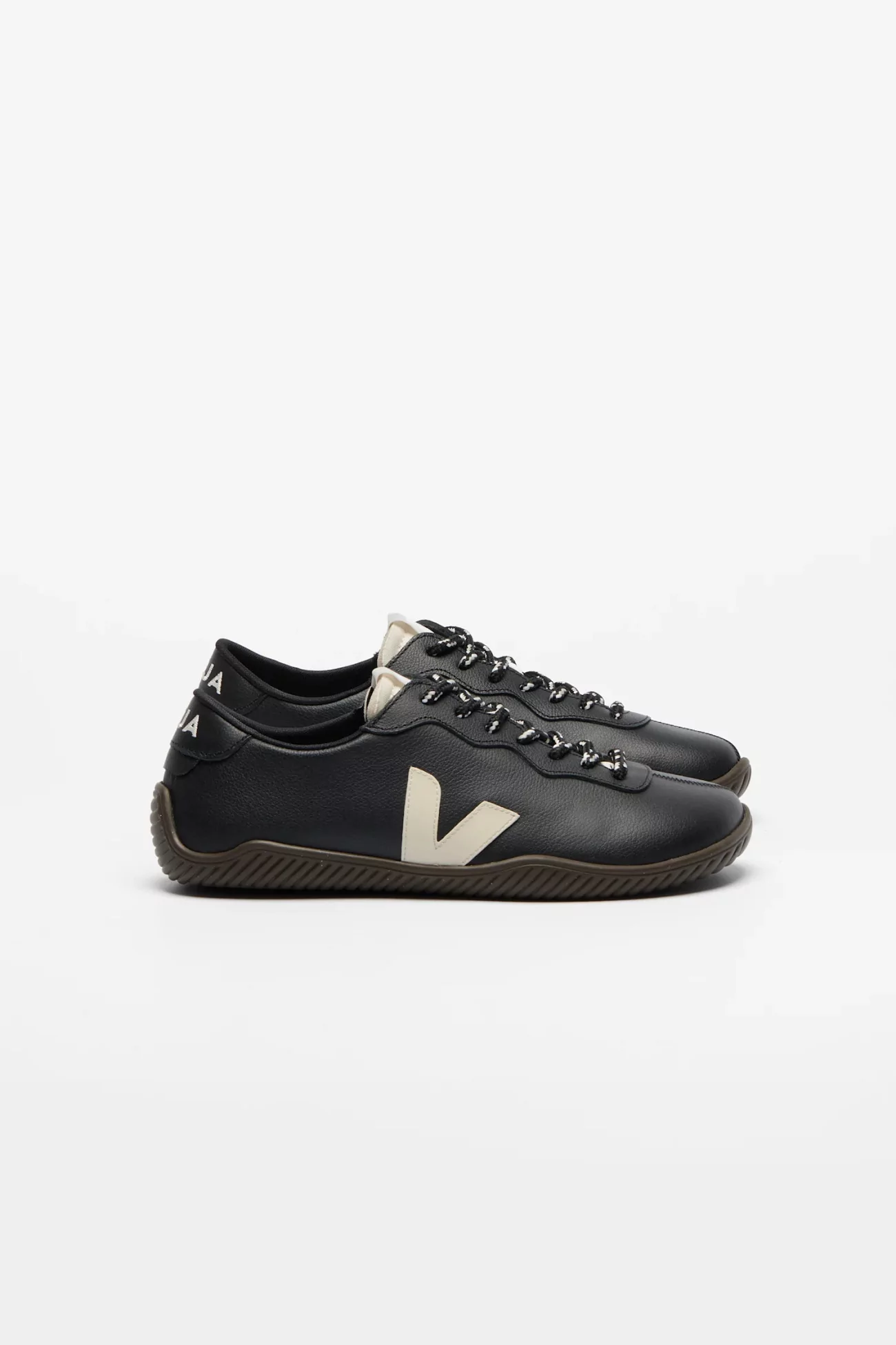Veja Jitsu Leather – Black Pierre Eagle | Centre Commercial
