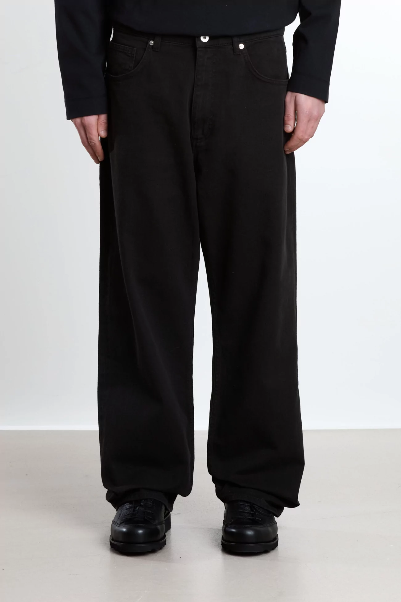 Norse Projects Korshavn 5 Pocket Twill Trousers – Black | Centre Commercial