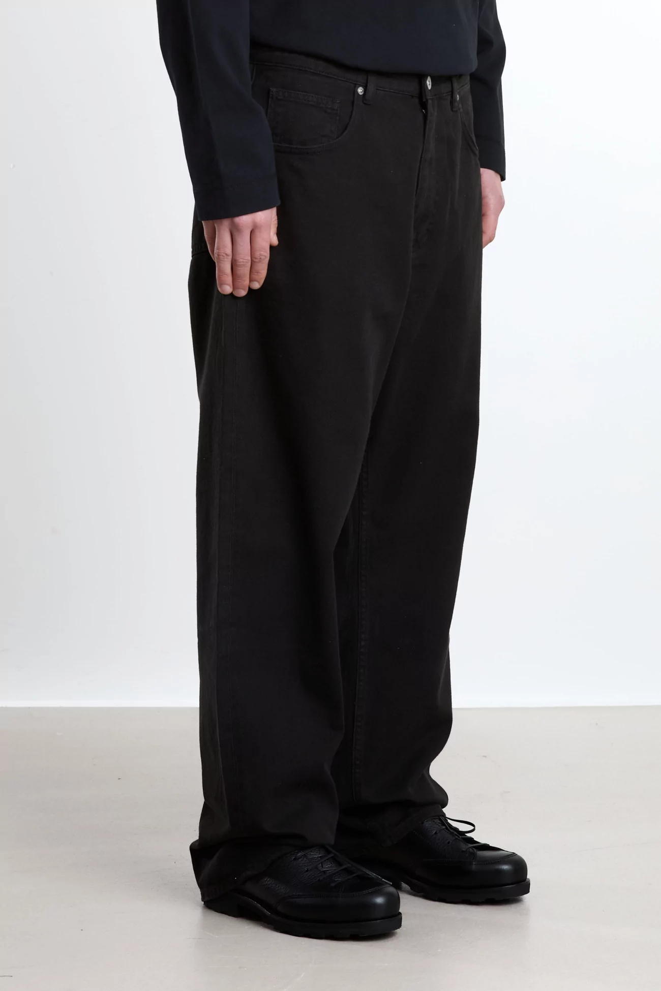 Norse Projects Korshavn 5 Pocket Twill Trousers – Black | Centre Commercial