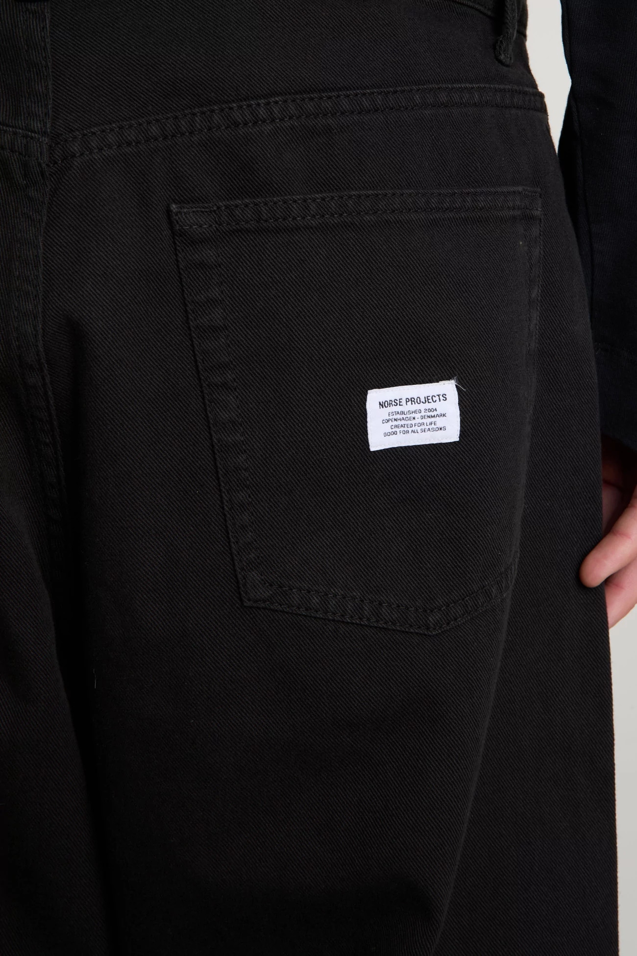 Norse Projects Korshavn 5 Pocket Twill Trousers – Black | Centre Commercial