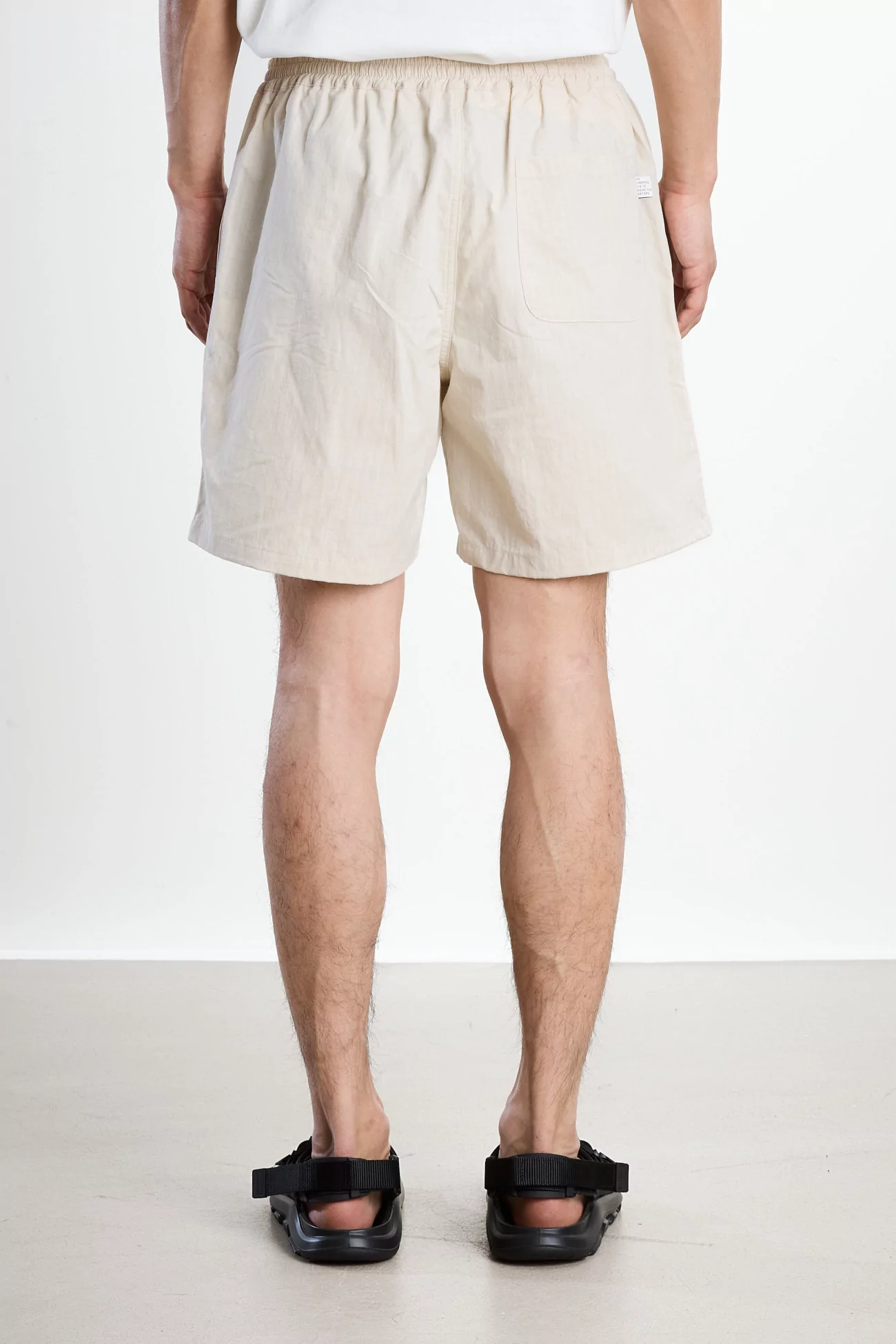 Volta Ripstop Water-Repellent Shorts – Offwhite | Centre Commercial