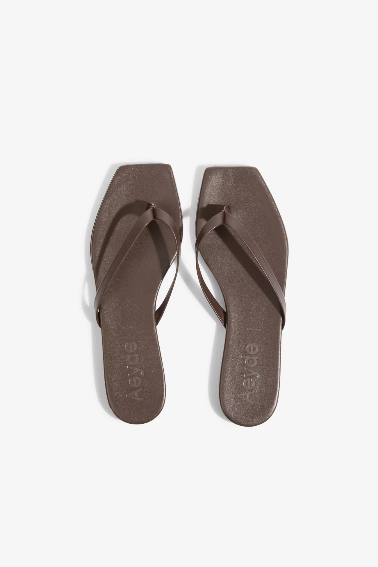Aeyde Renee Nappa Leather Flat Sandals – Moka | Centre Commercial