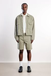 Short Norse Projects Korshavn Resist Dyed Twill – Vetiver | Centre Commercial