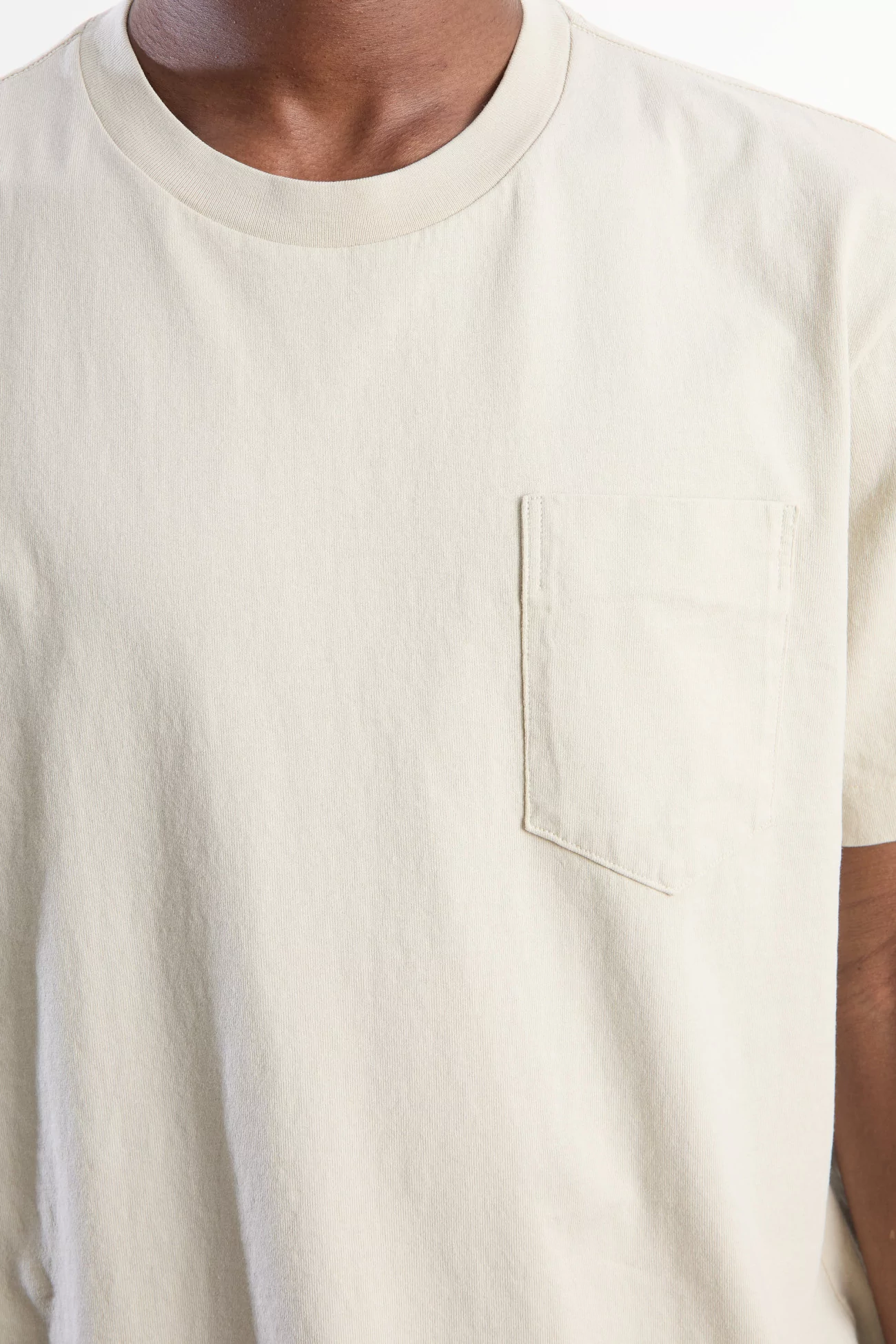 Lady White Co. Municipal Pocket T-Shirt Cotton – Paper | Centre Commercial