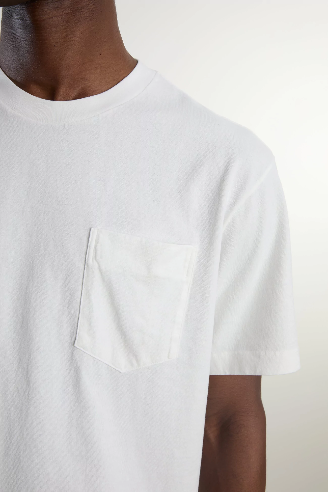 Lady White Co. Municipal Pocket T-Shirt Cotton – White | Centre Commercial