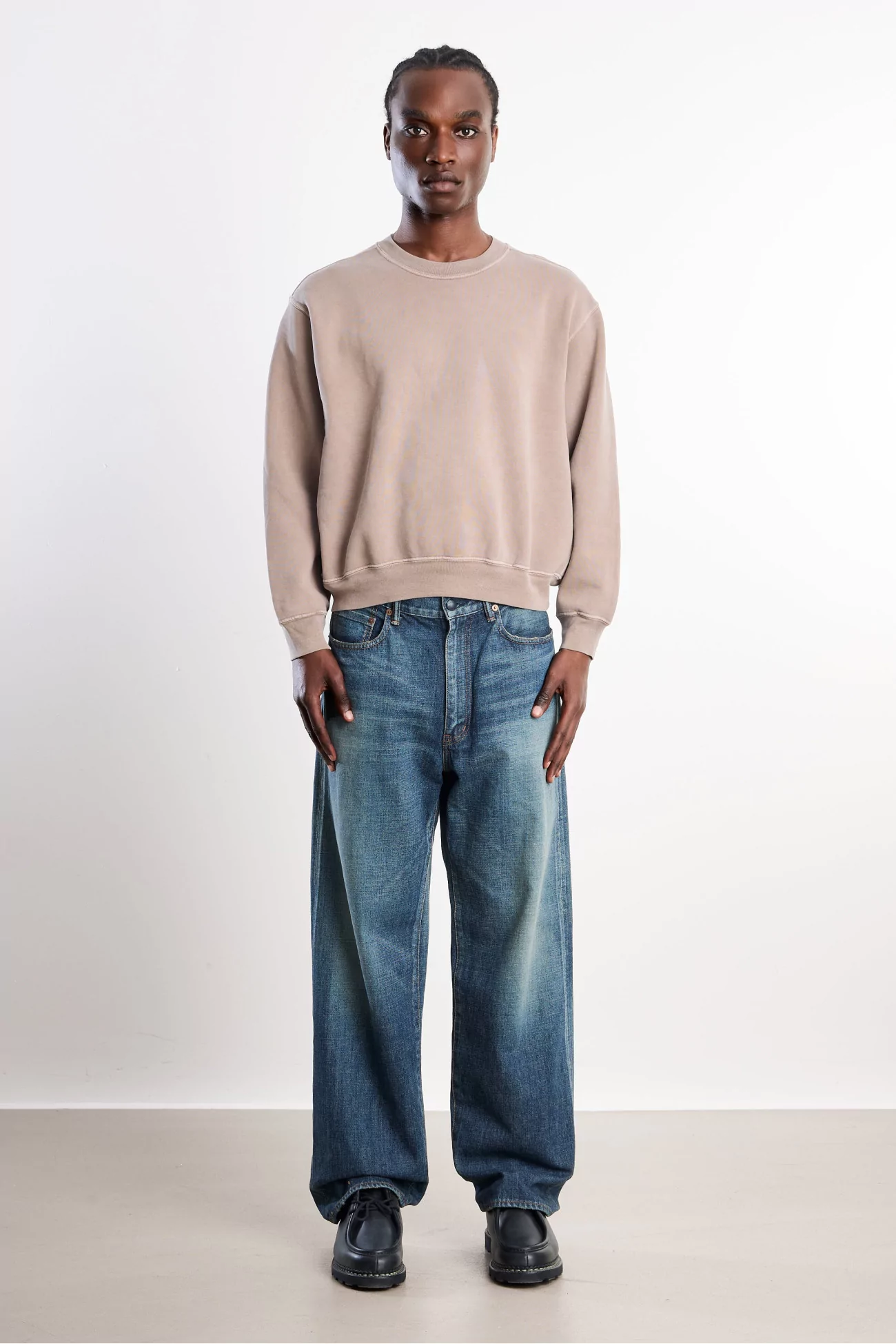Lady White Co. Mini Crewneck Sweatshirt – Pigment Elm | Centre Commercial
