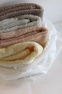 Organic Cotton Plant Dyed Hand Towel Set – 5 Colours | Centre Commercial