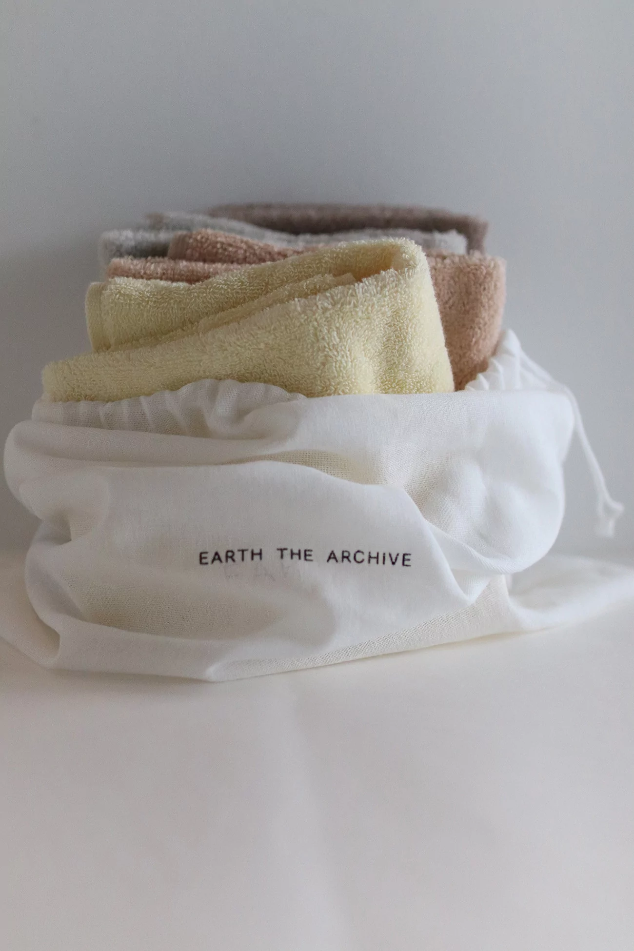 Organic Cotton Plant Dyed Hand Towel Set – 5 Colours | Centre Commercial