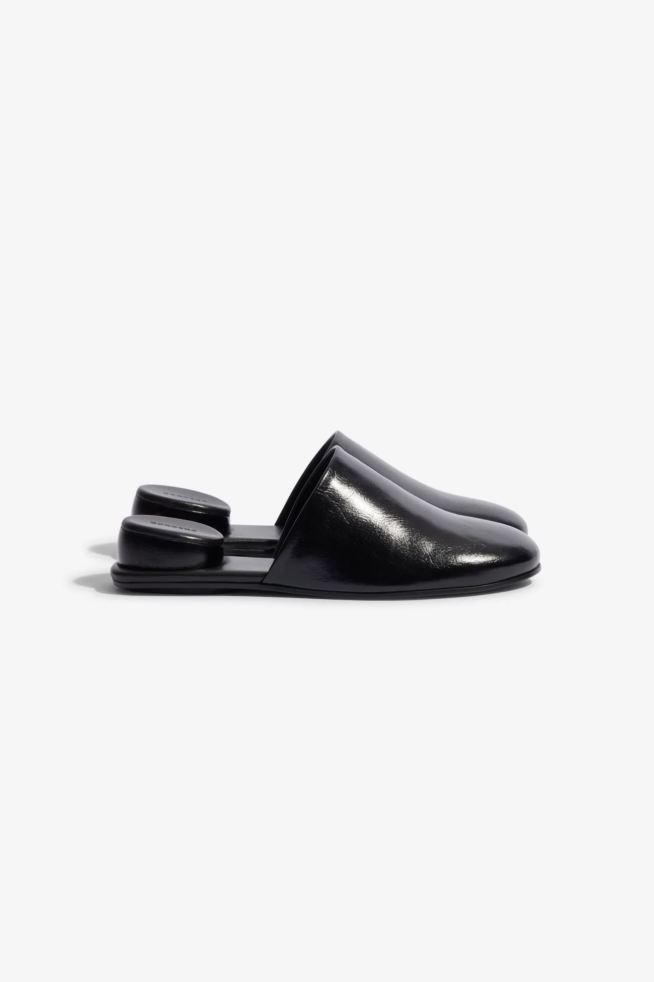 Estructura Calfskin Mule Women Cordera – Black | Centre Commercial