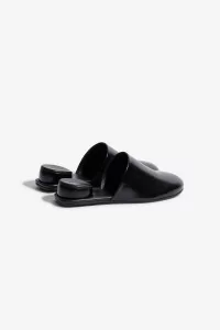 Estructura Calfskin Mule Women Cordera – Black | Centre Commercial