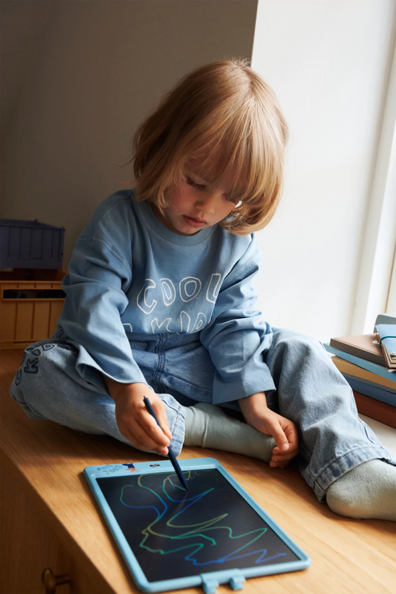 Zora LCD Drawing Board for Kids – Tiger Beach Blue | Centre Commercial