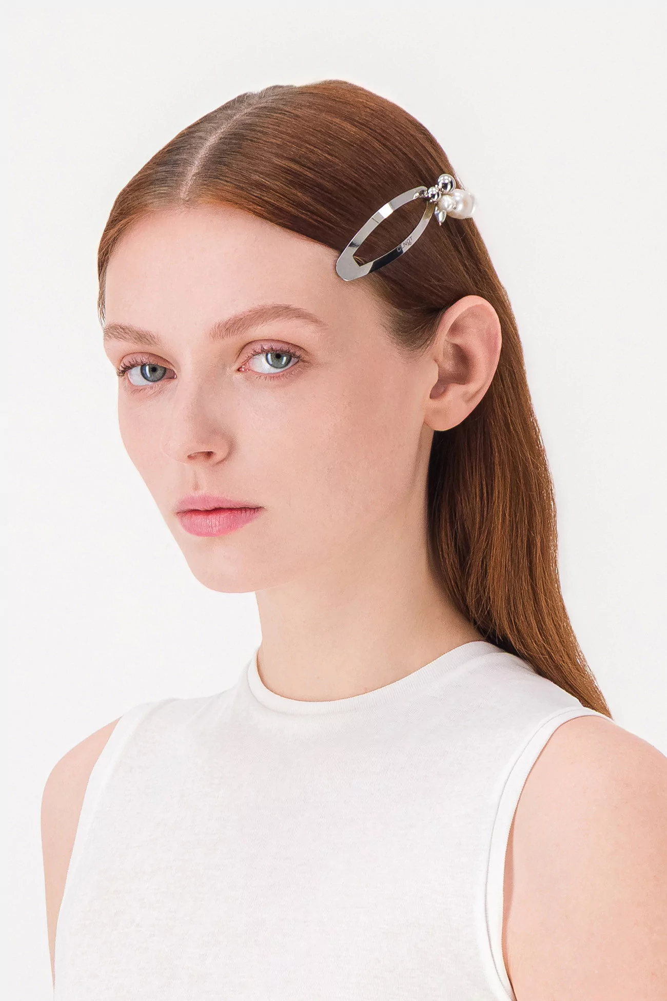 Justine Clenquet Mickey Hair Clip – Palladium | Centre Commercial