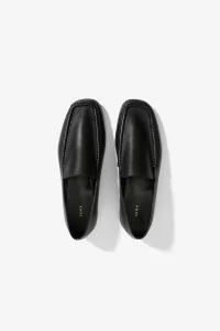 SENA Milana Italian Calfskin Leather Loafer – Black | Centre Commercial