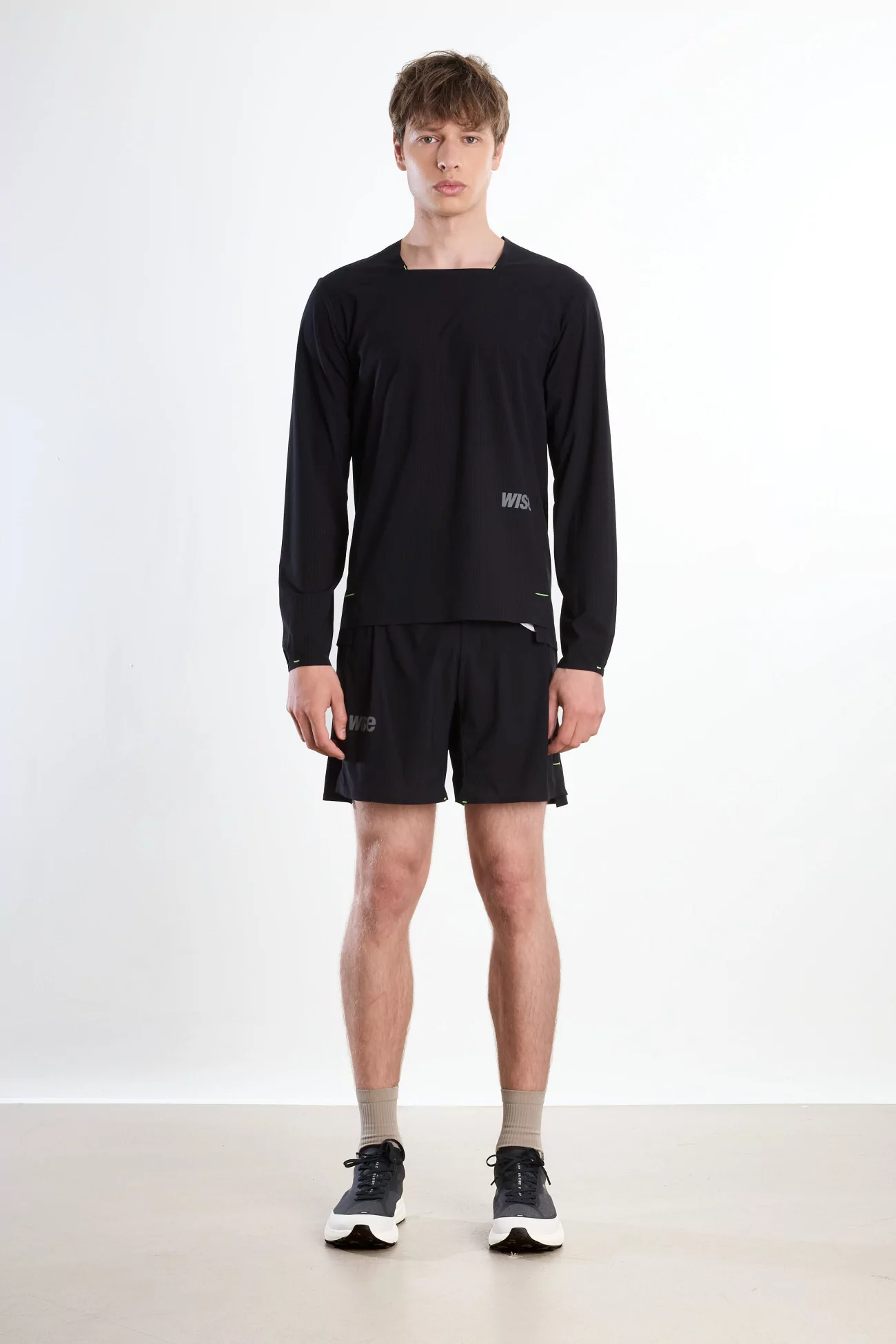 Wise 522 Trail Running Short with Boxer – Black | Centre Commercial