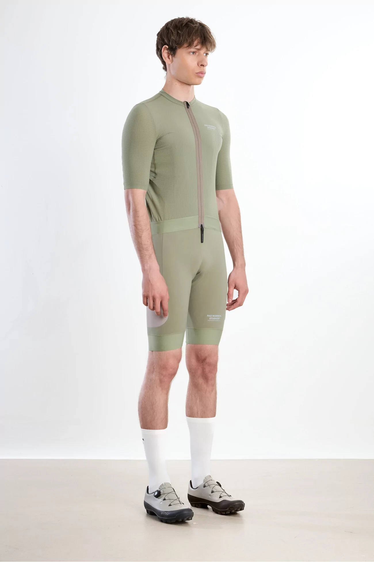 Escapism Light Cycling Jersey – Light Olive | Centre Commercial