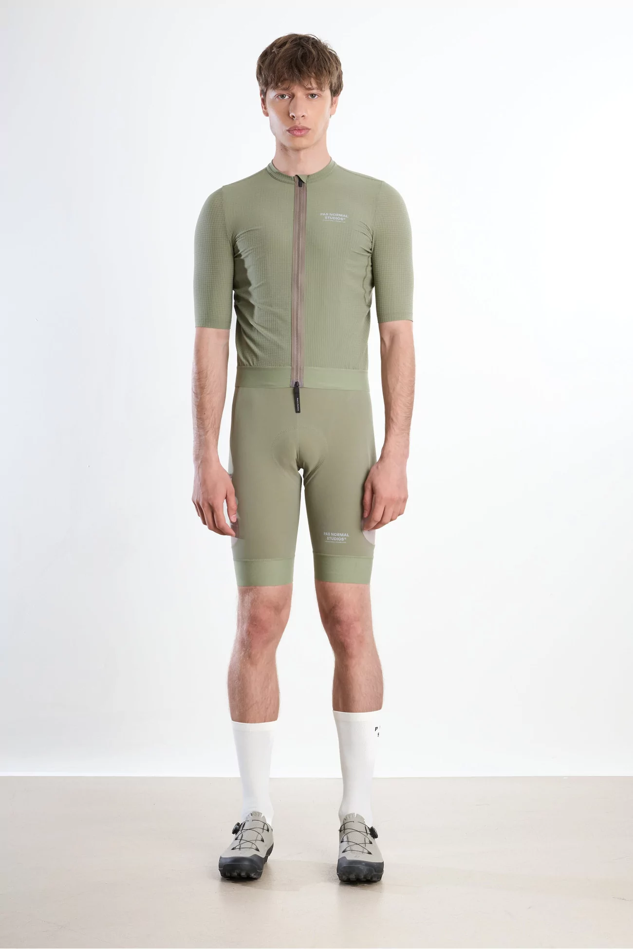 Escapism Light Cycling Jersey – Light Olive | Centre Commercial