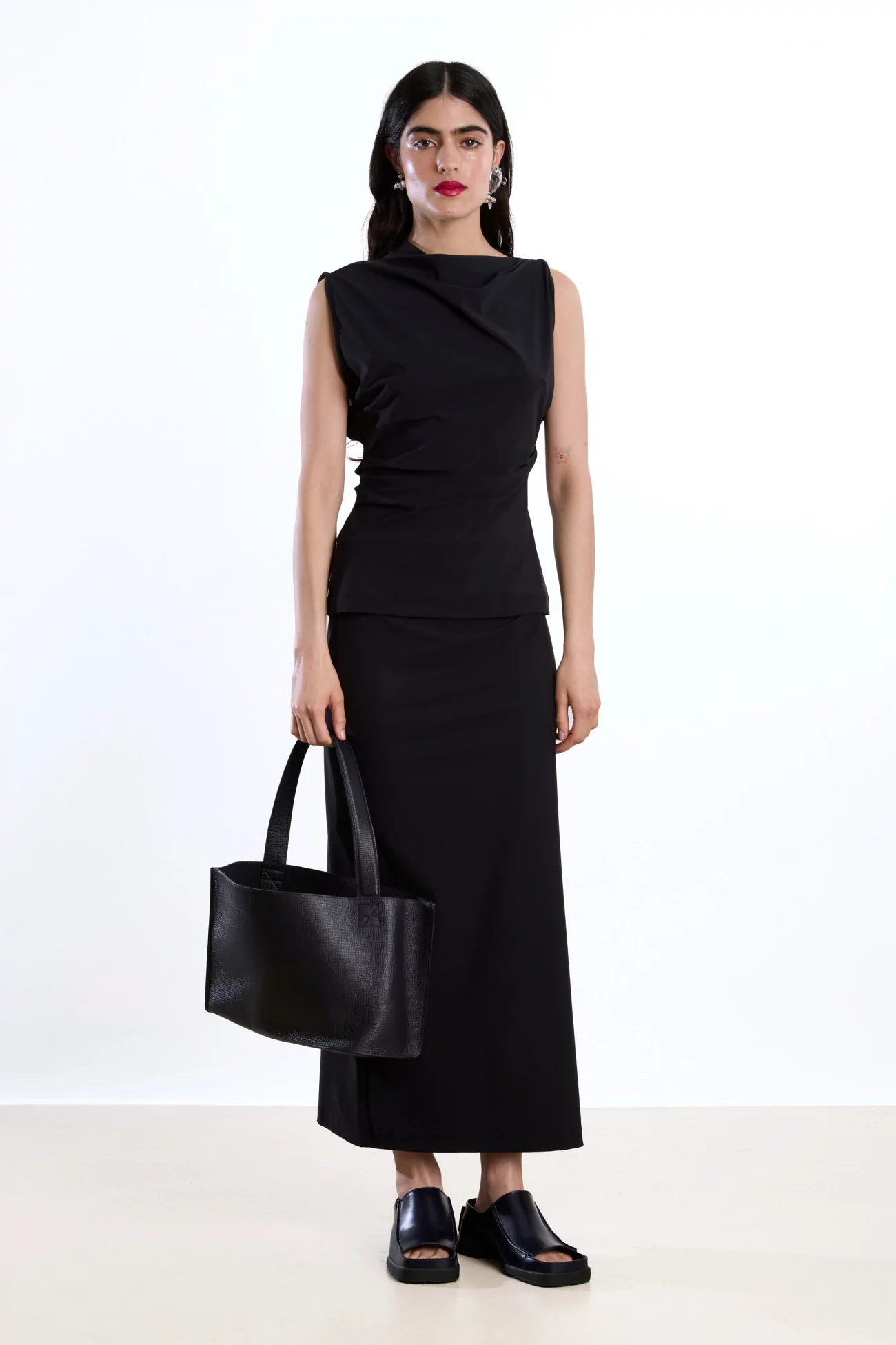 Asymmetric Sleeveless Top Recycled Jersey Reyèm – Black | Centre Commercial