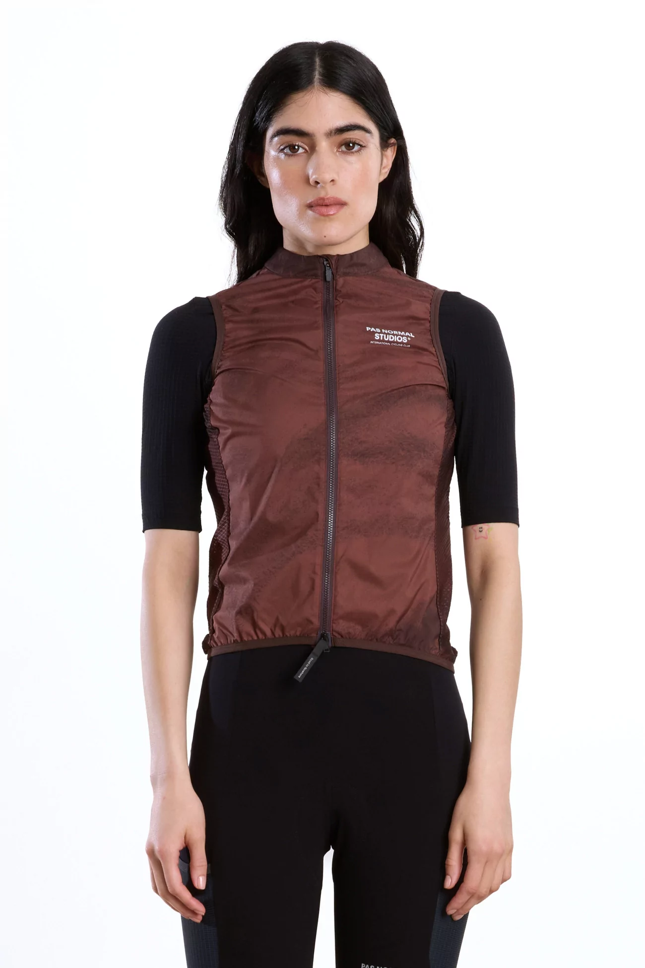 Pas Normal Studios Mechanism Stow Away Gilet Women – AOP Light Brown | Centre Commercial