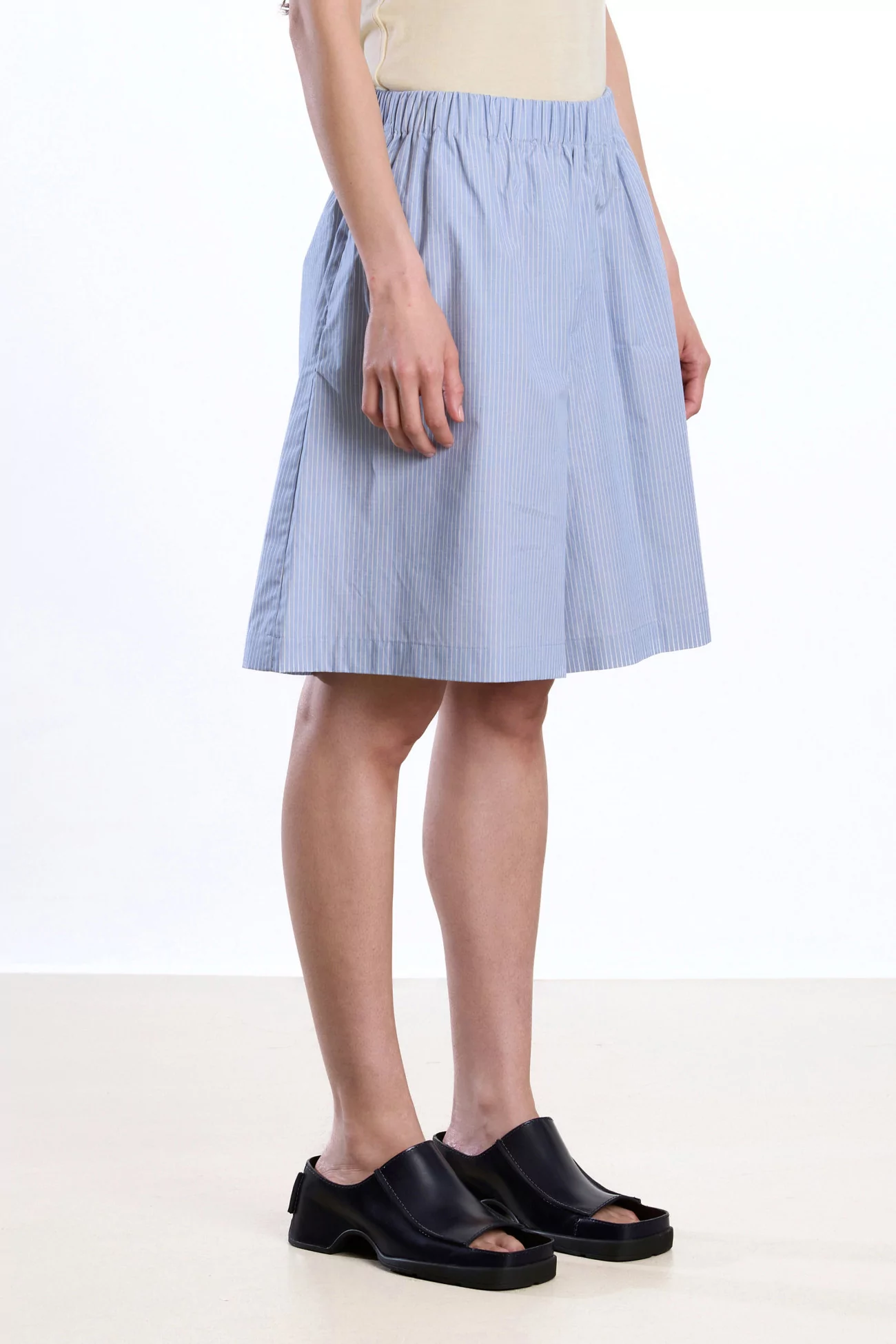 Baserange Claude Short Organic Cotton – Blue Stripe | Centre Commercial