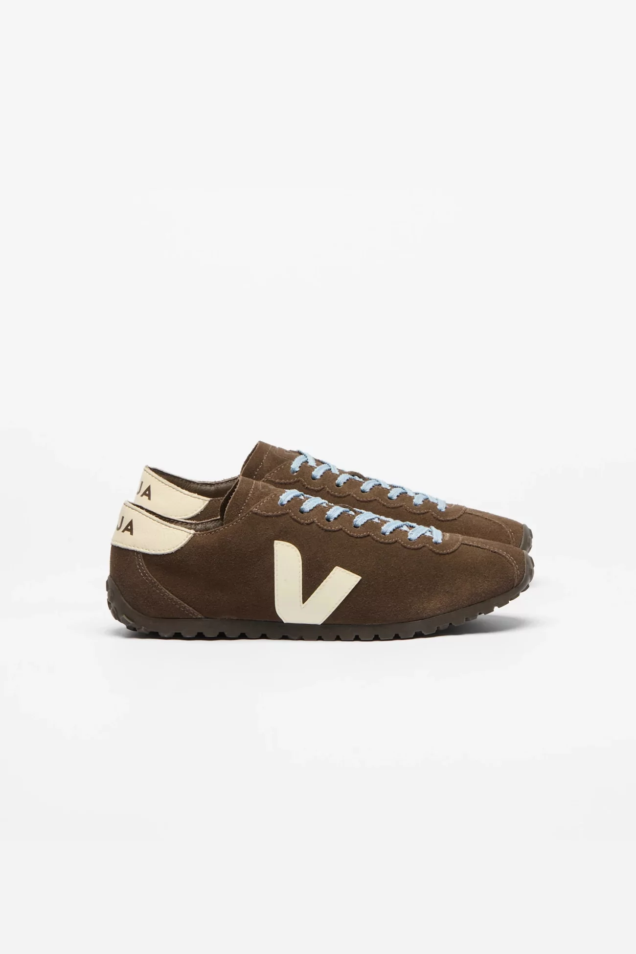 VEJA Cateyes Suede Trainers – Eagle Cashew | Centre Commercial