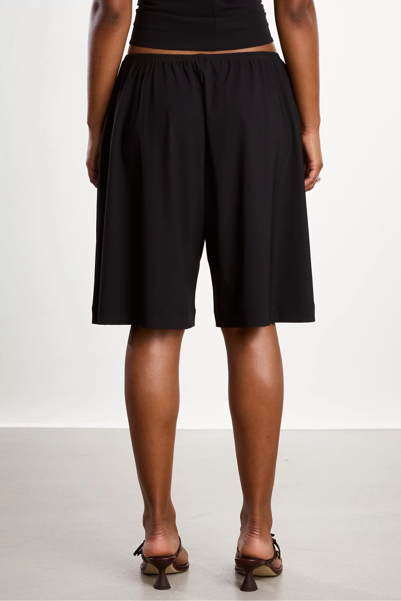 Women's Wide Fit Recycled Short – Black | Centre Commercial