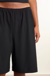Women's Wide Fit Recycled Short – Black | Centre Commercial