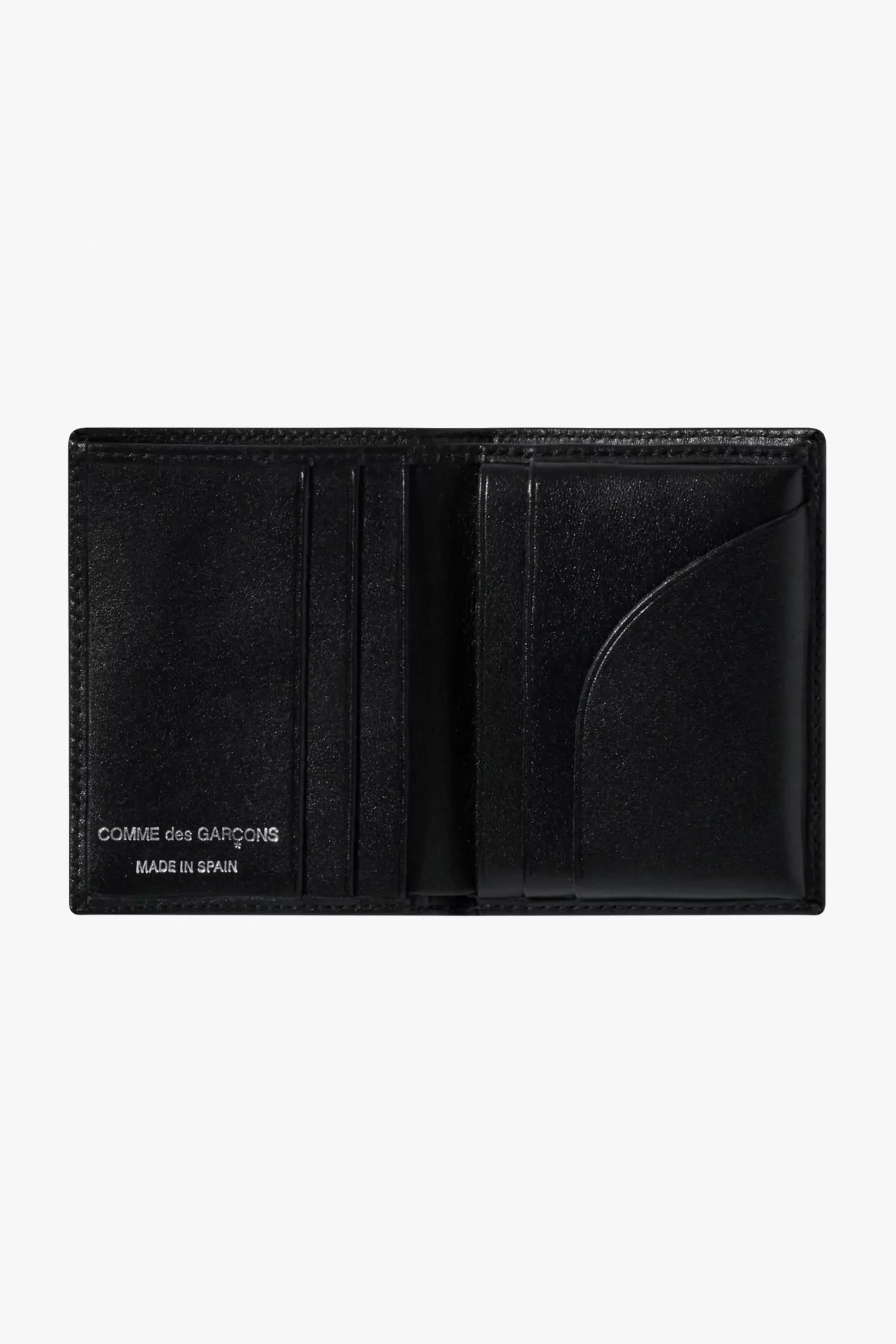 Silver Eyelet SA0641SE Bifold Wallet – Black | Centre Commercial