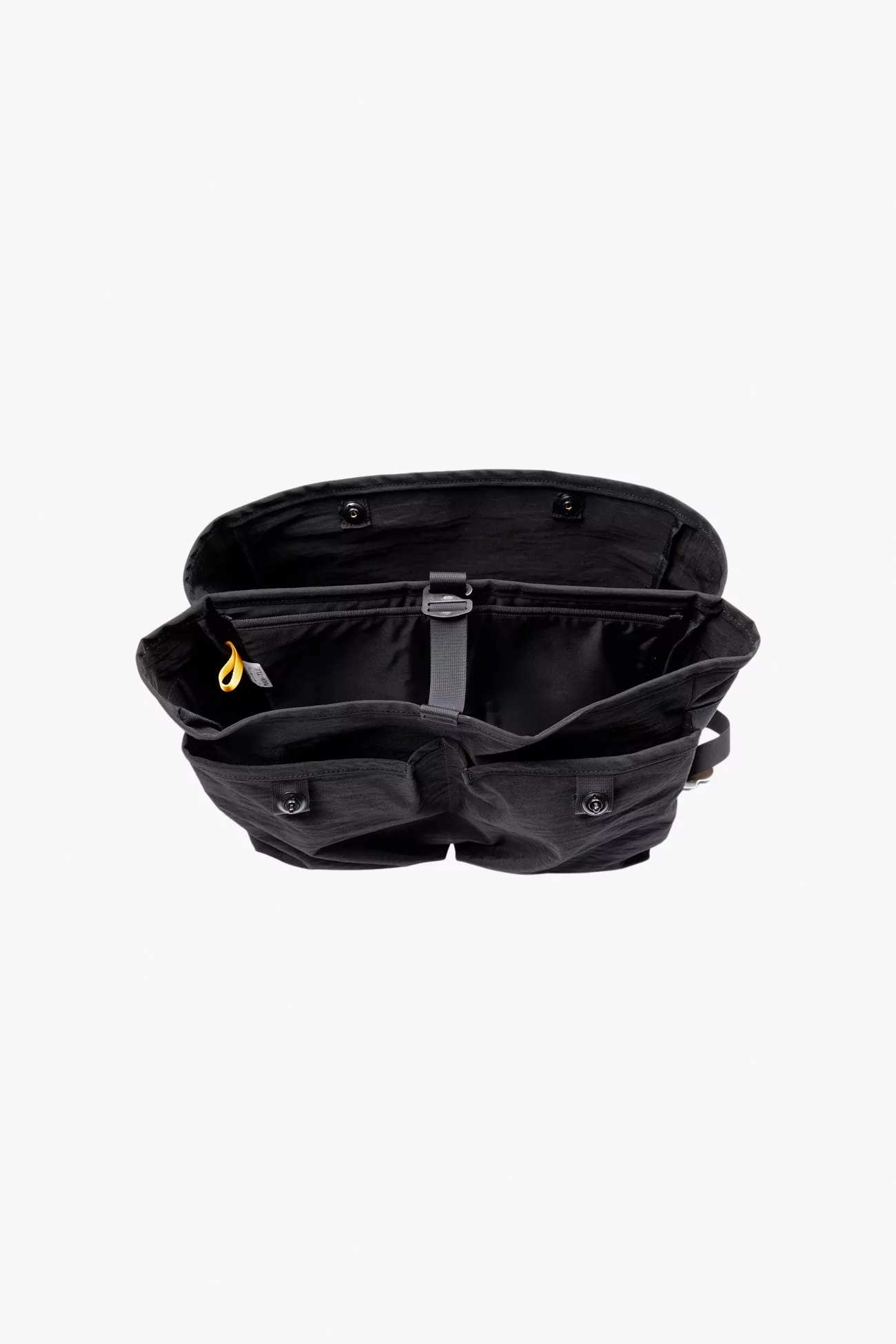 MAN-TLE R0G4 Mini Messenger Nylon Bag – Black | Centre Commercial