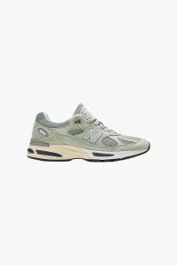 New Balance 991v2 Made in UK Sneakers – Sea Grass | Centre Commercial